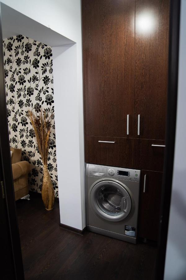 Ultracentral Golden Apartament 2 Suceava Bagian luar foto