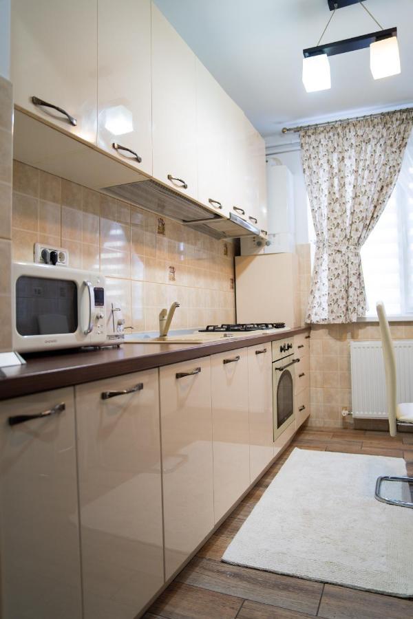 Ultracentral Golden Apartament 2 Suceava Bagian luar foto
